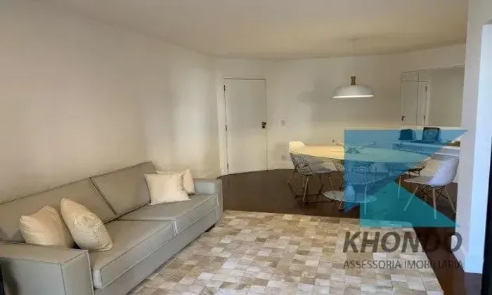 Apartamento na Rua Jandira - Moema - SP