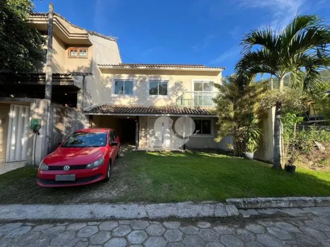 Casa com 4 quartos à venda, 300 m² por R$ 650.000 - Pontal Oceânico