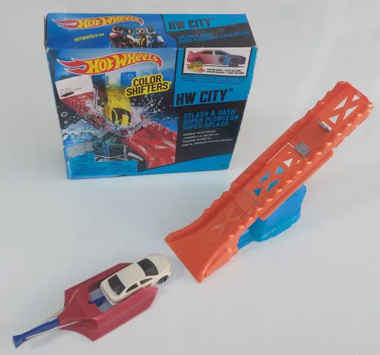 Pista HotWheels- HW City Splash & Dash.