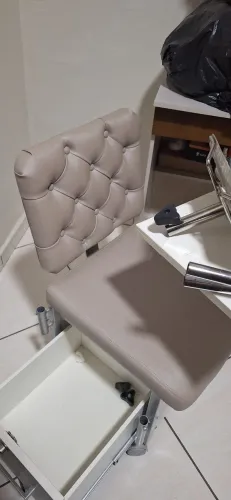 Cadeira Cirandinha para  Manicure 