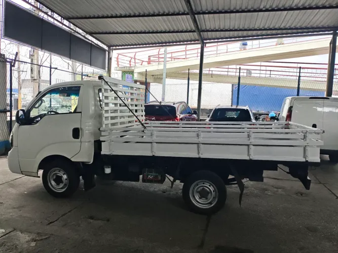 Kia Motors Bongo K-2500 2.5 4X2 TB Diesel 2020