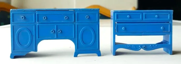 Brinquedos Vintage - Móveis de Plástico para Bonecas (2 Peças) - Marca Trol (Anos 70)