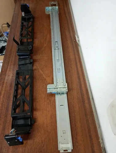 Trilhos para Rack Servidor