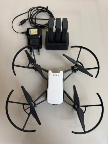 Drone DJI Tello, combo com três baterias e case