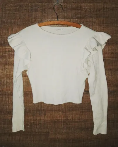 Blusa tricot manga comprida com babados Tam M Kesses