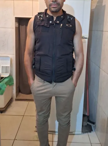 Colete Oakley AP VEST Oakley