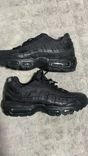 Nike Air Max 95 triple Black - Conservado TAM:38