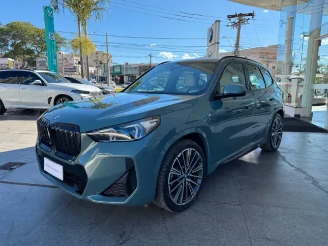 BMW IX1 Xdrive 30 M Sport (elétrico) 2024
