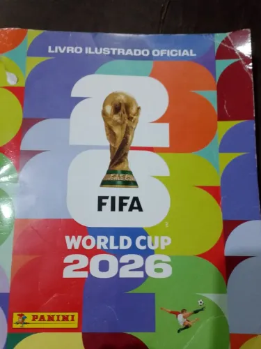 Álbum da copa com 308 figurinhas