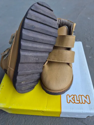 Tênis estilo bota klin