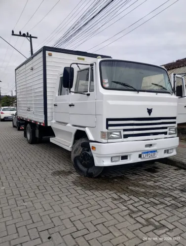 Caminhão Puma 914