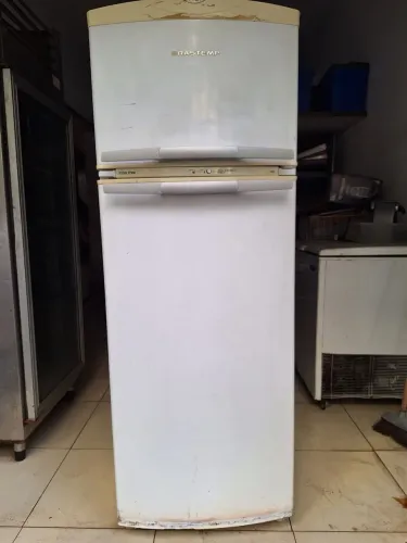 Geladeira frost free