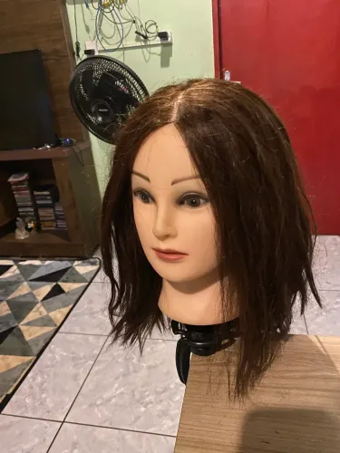 Cabeça de treino com cabelo