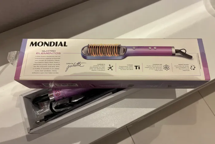 Escova alisadora Mondial nova
