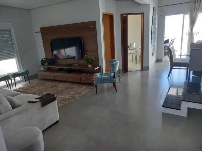 Sobrado à venda com 2 quartos no Jardim de Mônaco, em Hortolândia