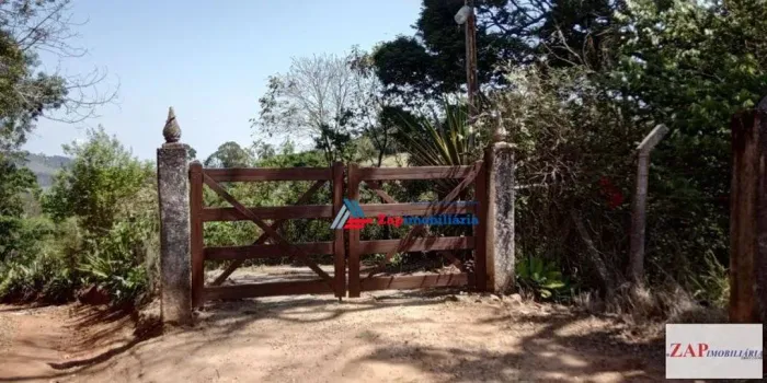Sítio à venda por R$ 450.000,00 - Pitangueiras de Cima - Pedra Bela/SP