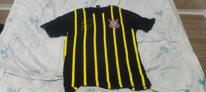 Camisa Corinthians Retrô Preta e Amarela Nº 8 GG - Produto Oficial