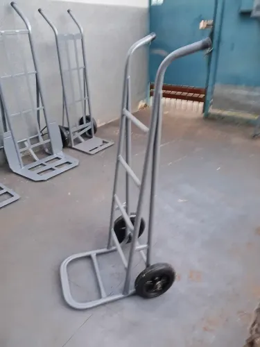 Vendo carrinho de carga tenho vários modelos disponíveis apartir de 199reis