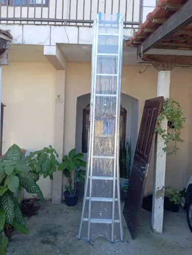 Escada mor nova alumínio 20 degraus, bairro iririu PARCELAMOS NO CARTÃO