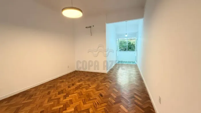Copacabana  Rua Santa Clara | Residencial  Apartamento 3 quarto(s) à Venda