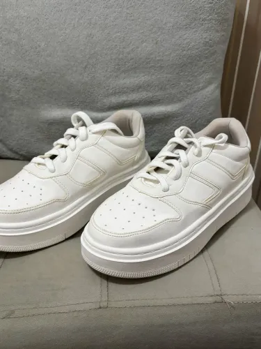 Tênis plataforma branco n° 38