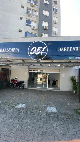 Vendo ponto comercial de barbearia com tudo dentro