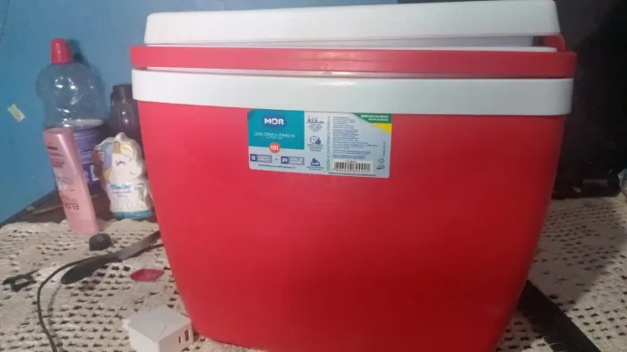 vendo essa térmica nova