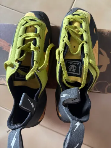 Sapatilha de escalada Evolv 41.5 EU