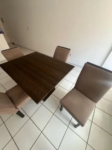 Mesa 4 cadeiras 