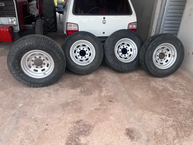 Vendo rodas de ferro da F-250