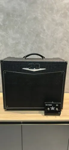 Amplificador de guitarra Crate V3112 Valvulado