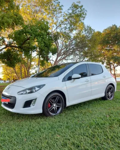Peugeot 308 Allure 2.0 Flex 16V 5P Mec. 2013