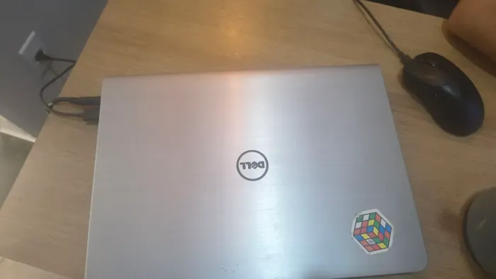 Notebook DELL i5