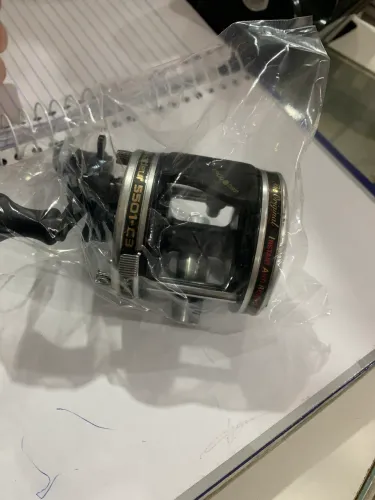 CARRETILHA DE PESCA