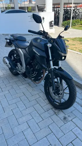 Yamaha FZ 250 2023 | Único Dono | 13.000 km