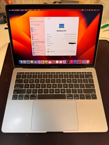 MacBook Pro i7