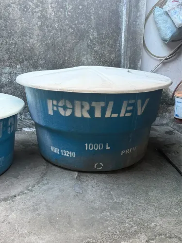 Caixa d?água 1000L