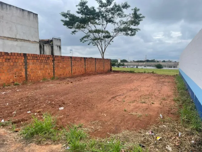Terreno à venda em São José do Rio Preto/SP