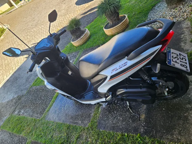 Yamaha Fluo 2023 - Apenas 2.782 km - Impecável