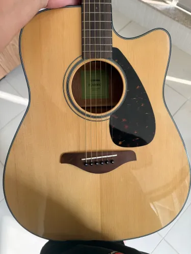 Violão Yamaha FGX800C Eletro-acústico