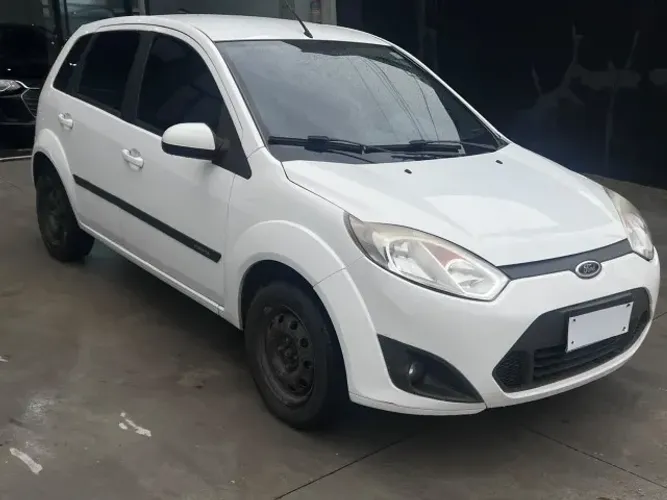 Ford Fiesta SE 1.6 8V Flex 5P 2014