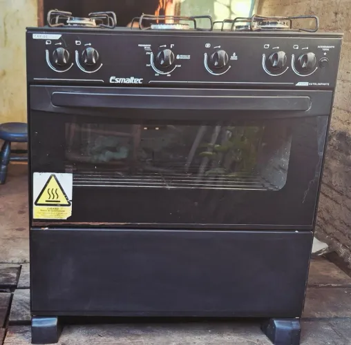 Vendo fogão 5 bocas mesa de vidro