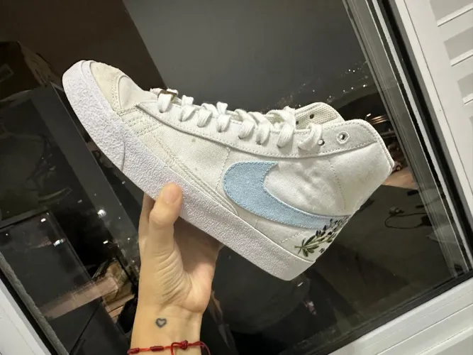 Nike blazer mid 77