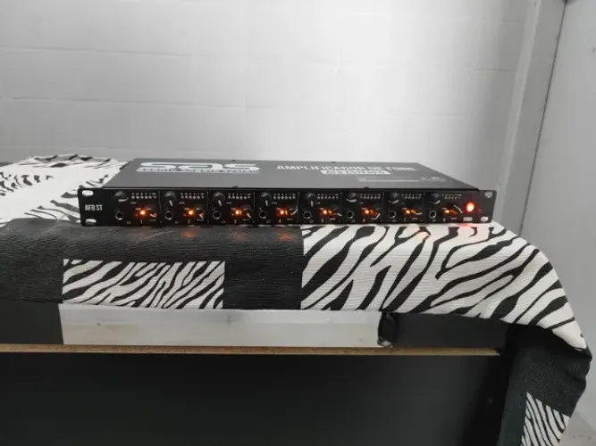 Amplificador de Fone AF8 Estéreo Santo Angelo