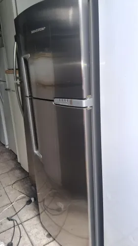 Vendemos essa geladeira brastemp BRM39E RANA00,com 90 dias de garantia