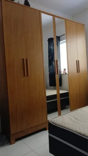 Vende se guarda roupa de casal