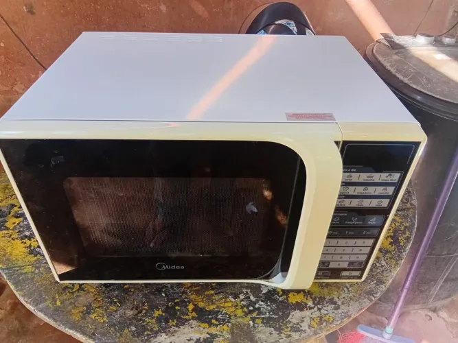 FORNO MICROONDAS MIDEA PRA VIM PEGAR NO BAIRRO IGARAPÉ *