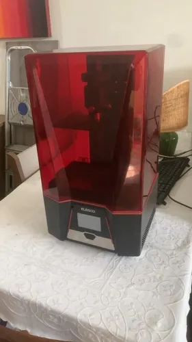 Impressora Elegoo Saturn 2 de resina resolução 8k