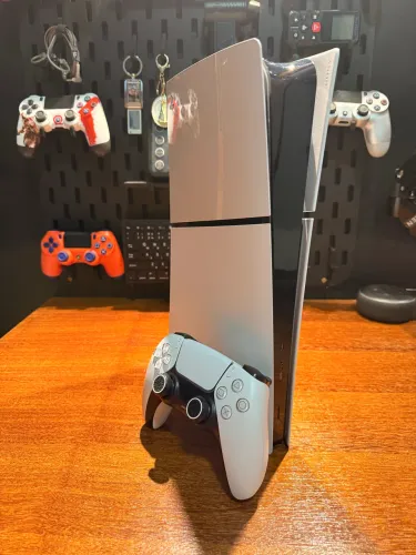 PS5 Slim funcionando tudo