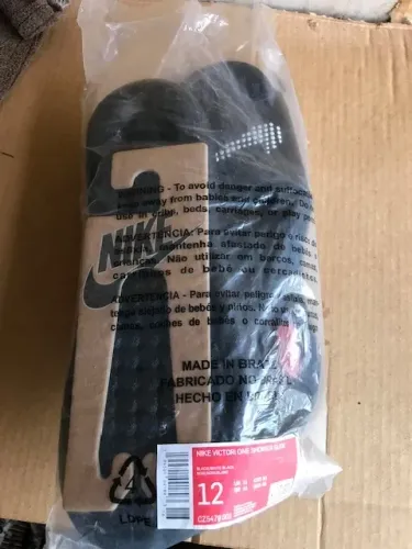 CHINELO PARA NATAÇÃO - NIKE VICTORI ONE SHOWER SLIDE - TAMANHO: 44
